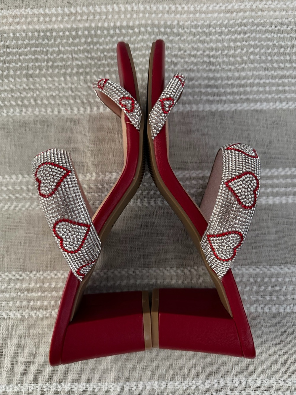 Chinese Laundry Red Rhinestone Heart Block Heel Slip On Mules Shoe Womens 8.5 39